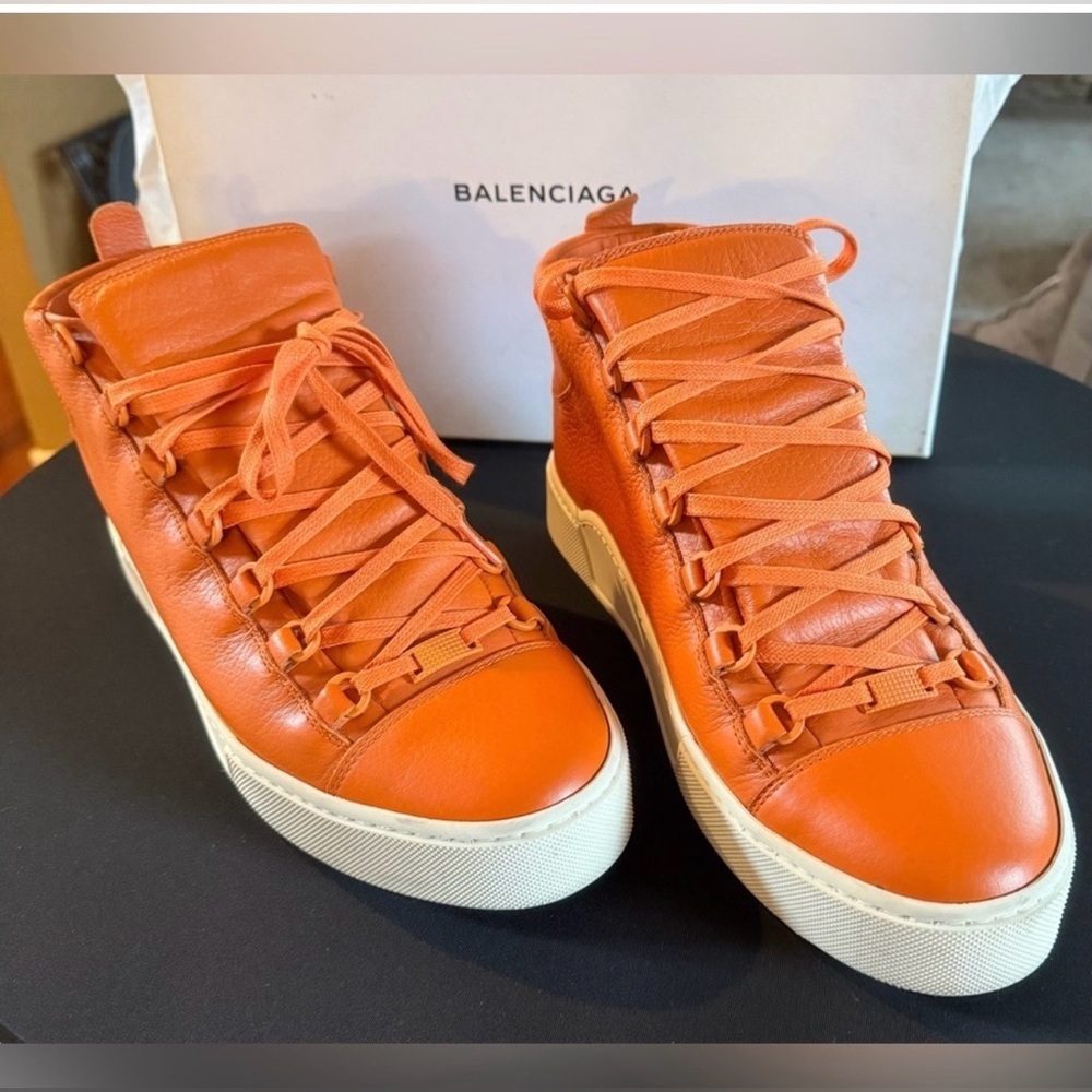 Balenciaga
Balenciaga Arena High
Orange Men's Bold Orange Sneakers - Picture 3 of 11